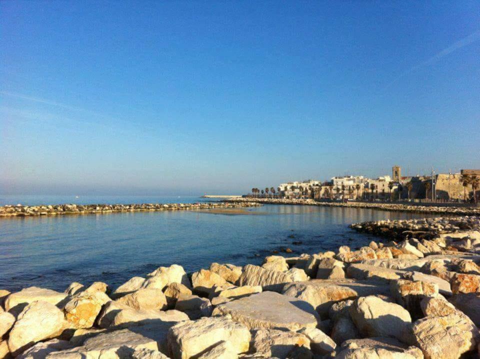 Intero Appartamento " Sea Breeze" Mola di Bari Exterior foto
