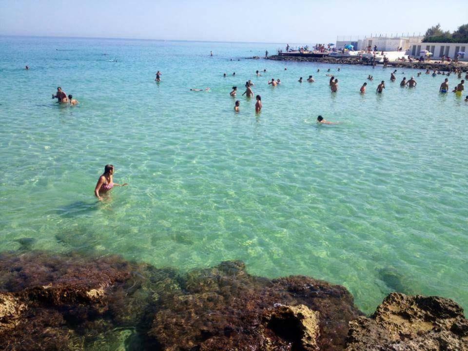 Intero Appartamento " Sea Breeze" Mola di Bari Exterior foto